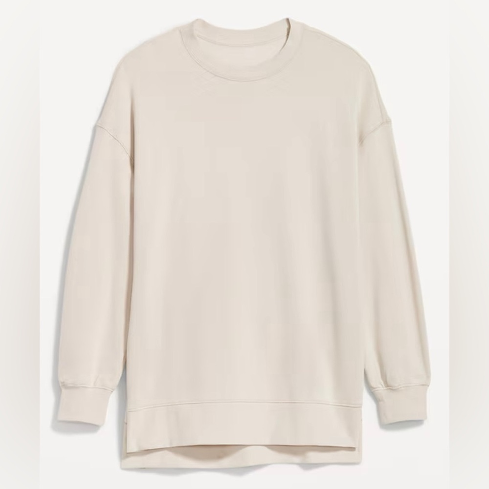 Old Navy Crewneck Sweater in Cream